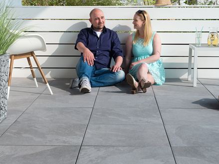 Ausschnitt_Alpine_Grey_Balkon
