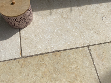 Kalkstein-Royal-Beige-Sonne-Dose1