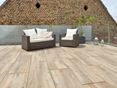 Dalles de terrasse aspect bois Canada Lodge avec mobilier de salon