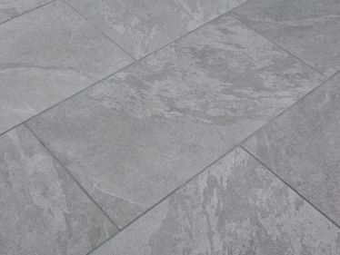 Grès cérame aspect ardoise Alpine Grey, vue diagonale