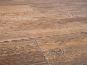id1051 feinsteinzeug holzoptik urban caramel pt 5