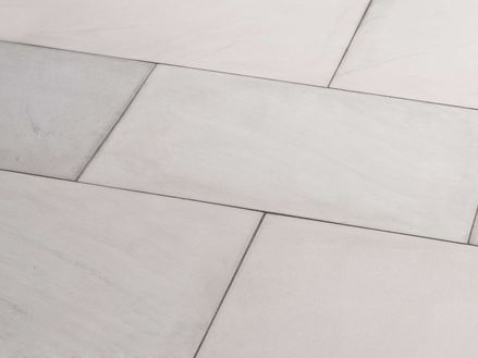Sandstein-Fliesen Kandla Grey seitliche Aufnahme