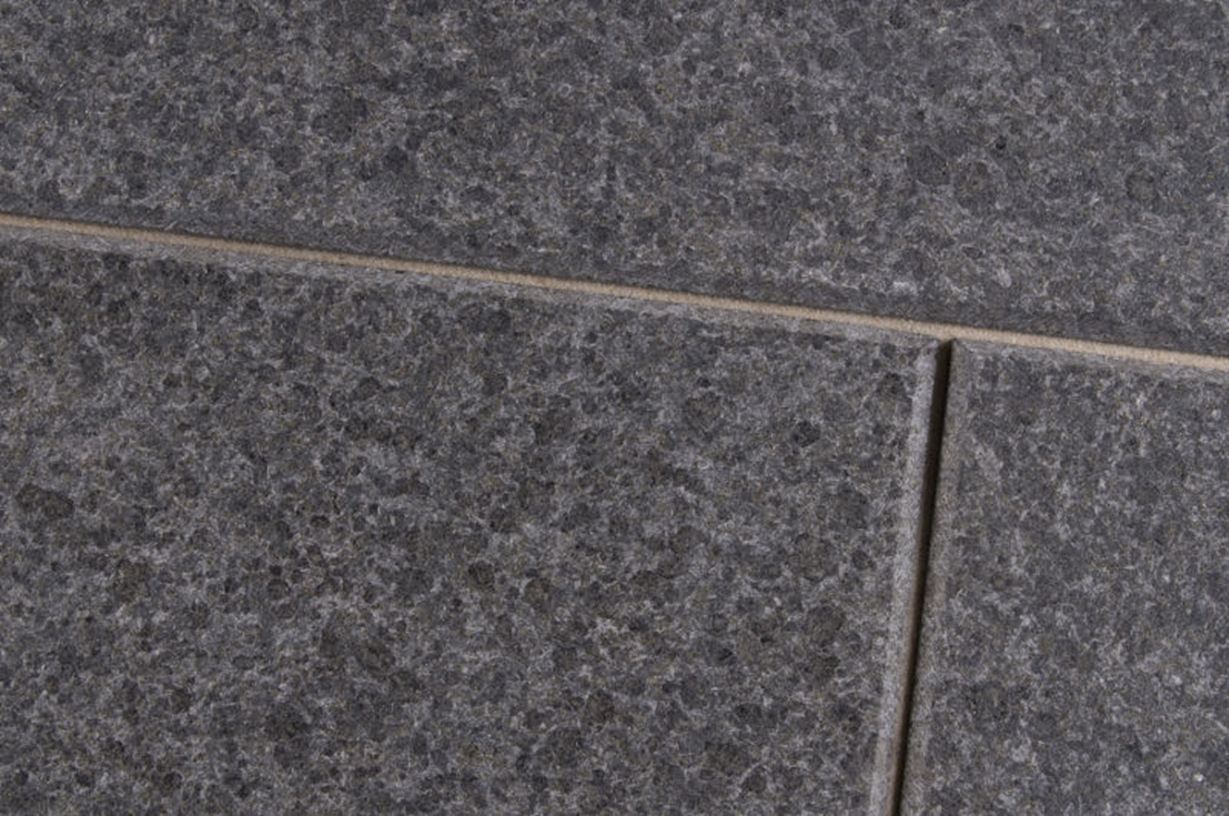 Basalt Platten Black Beauty Nahaufnahme