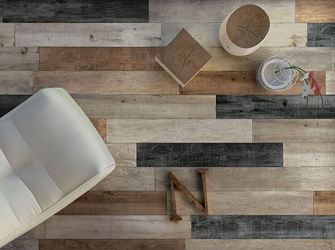 Carrelages imitation parquet dans le salon